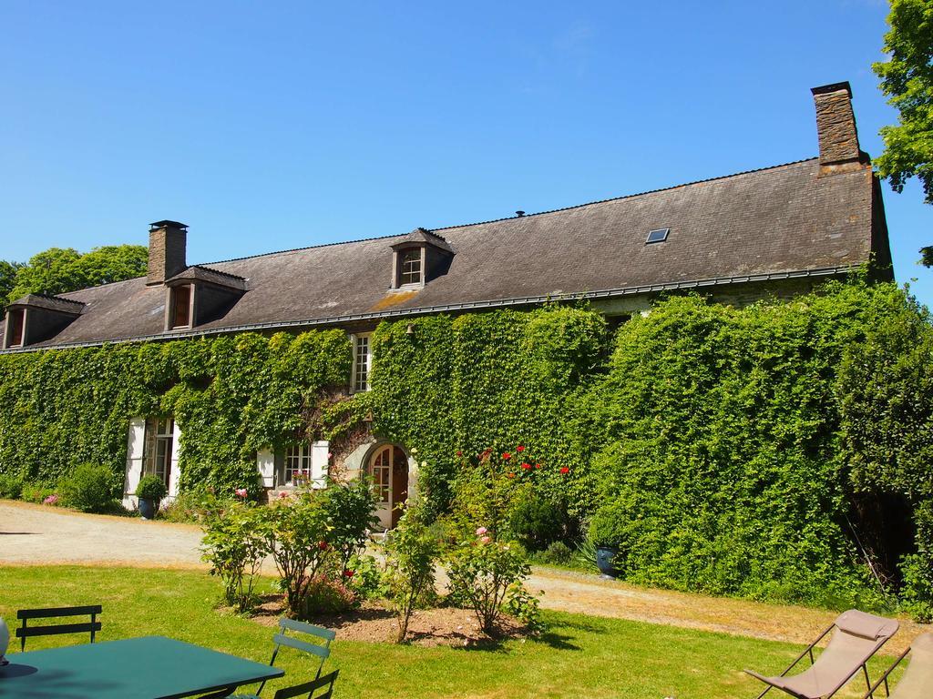 Manoir De Pommery Bed & Breakfast *